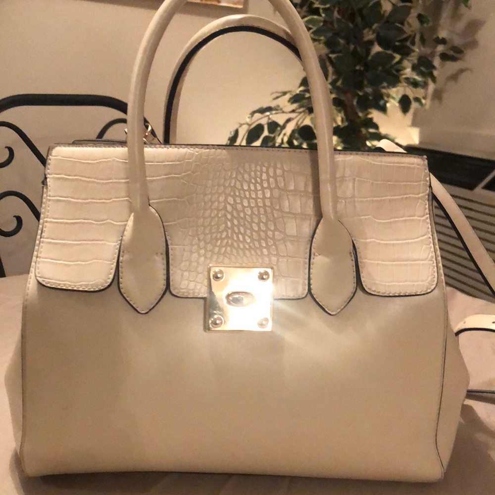 Women’s purse